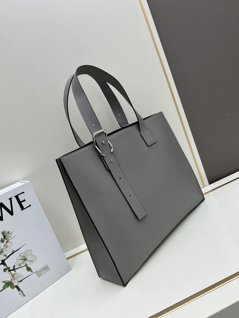 Bold Lxxwe Handle Bags 79867