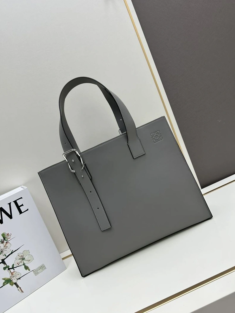 Bold Lxxwe Handle Bags 79867