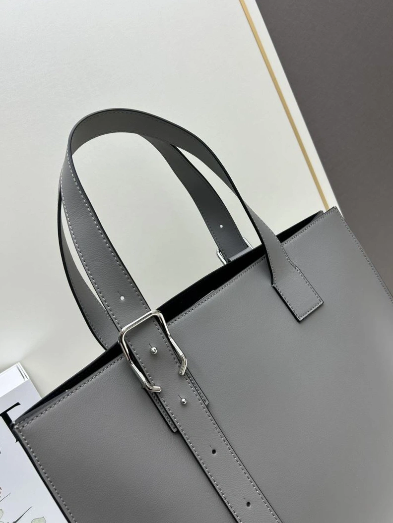 Bold Lxxwe Handle Bags 79867
