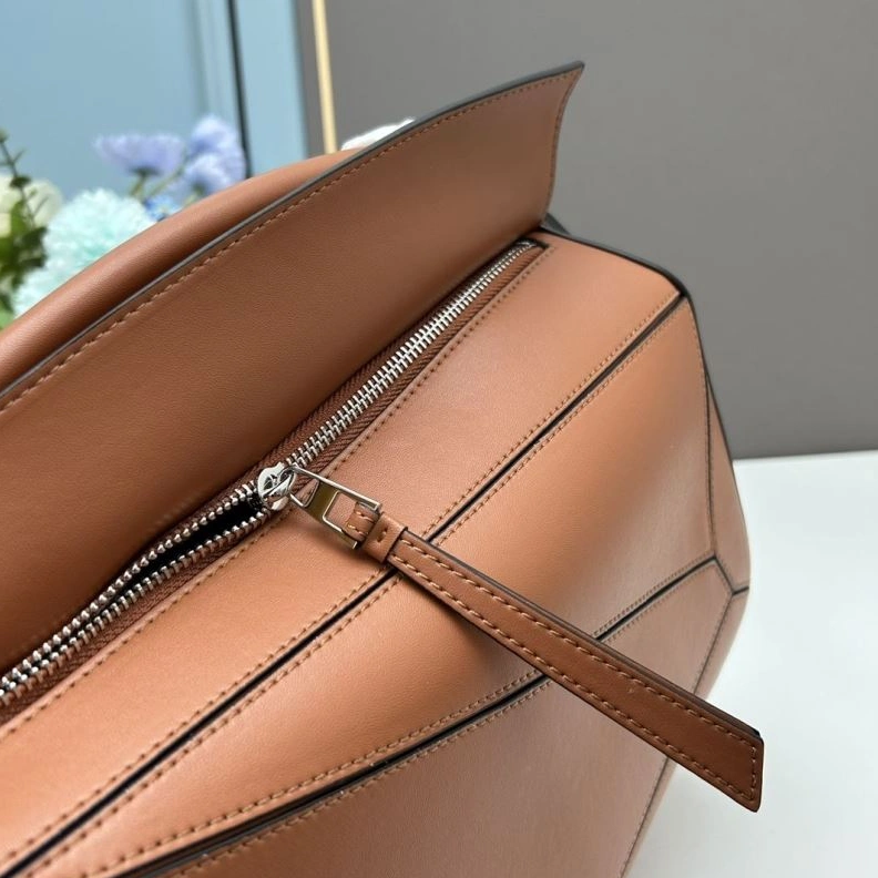 Bold Lxxwe Satchel Bags 79710
