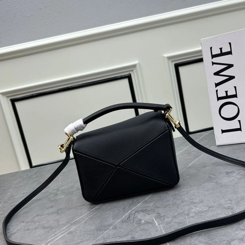 Bold Lxxwe Satchel Bags 79677