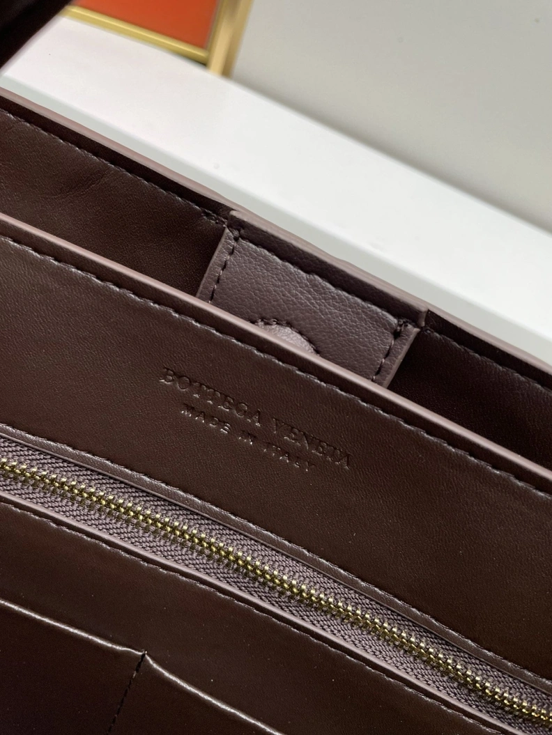 BX Top Handle Bags WellDesigned 79912