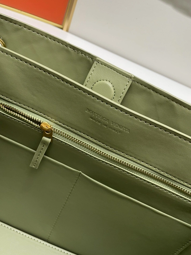 Reliable BX Top Handle Bags 79930