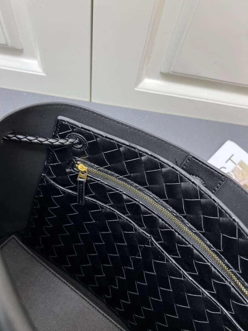 BX Top Handle Bags Bold 79909