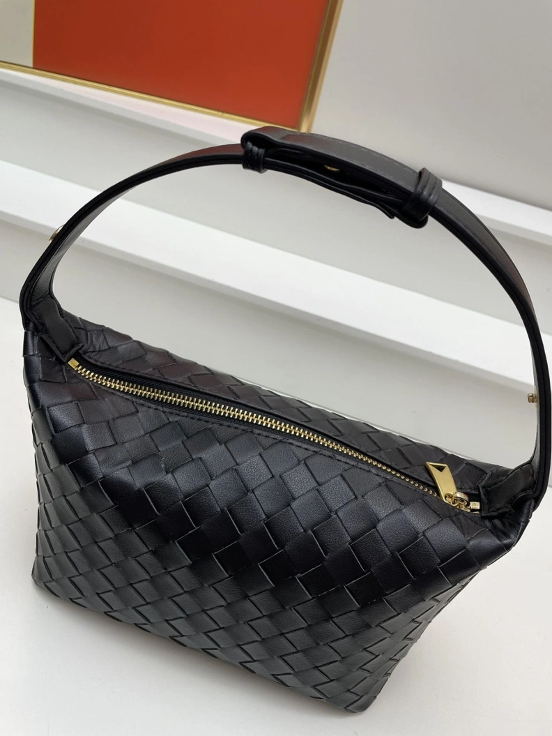 Classic BX Top Handle Bags 79904