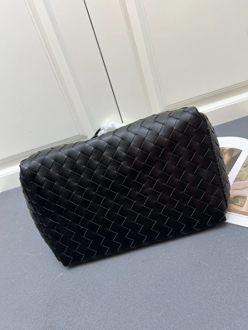 Minimalist BX Shopping Bags 79990