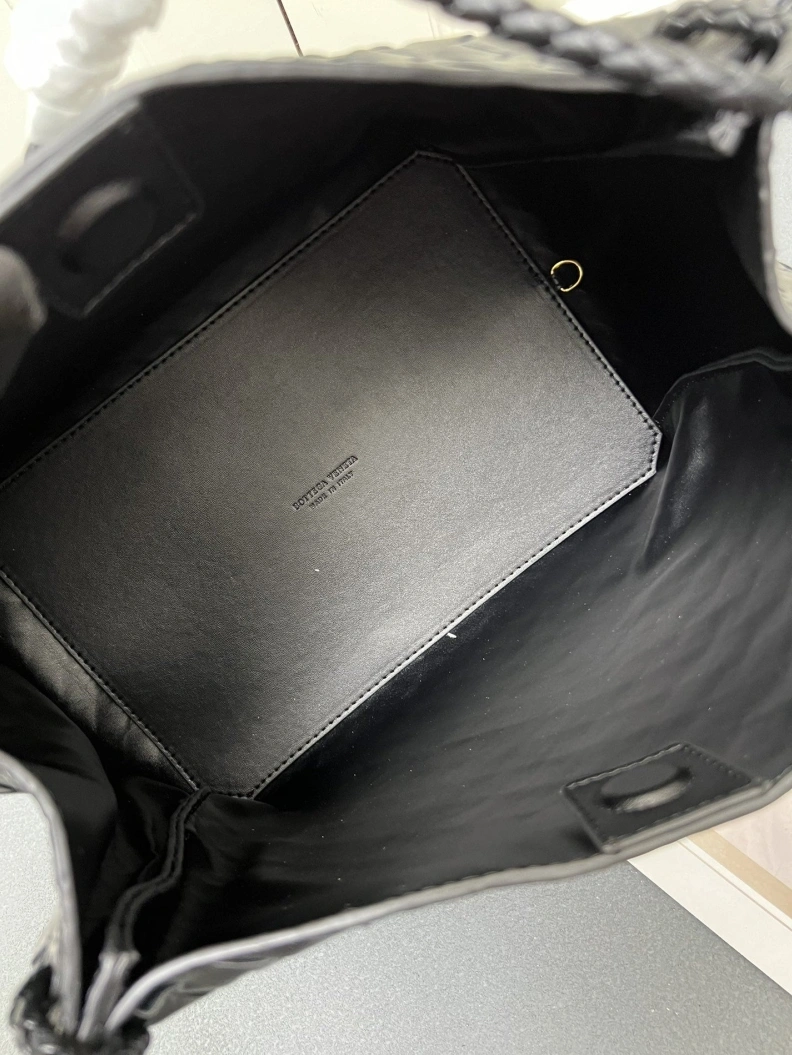 Minimalist BX Shopping Bags 79990