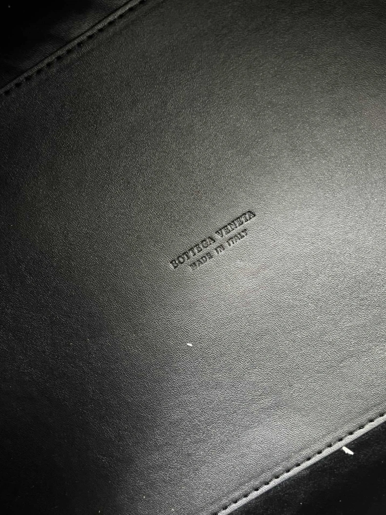 Minimalist BX Shopping Bags 79990