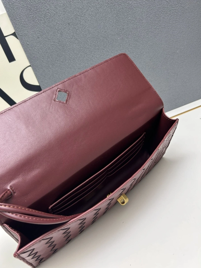 BX Clutch Unique 80035
