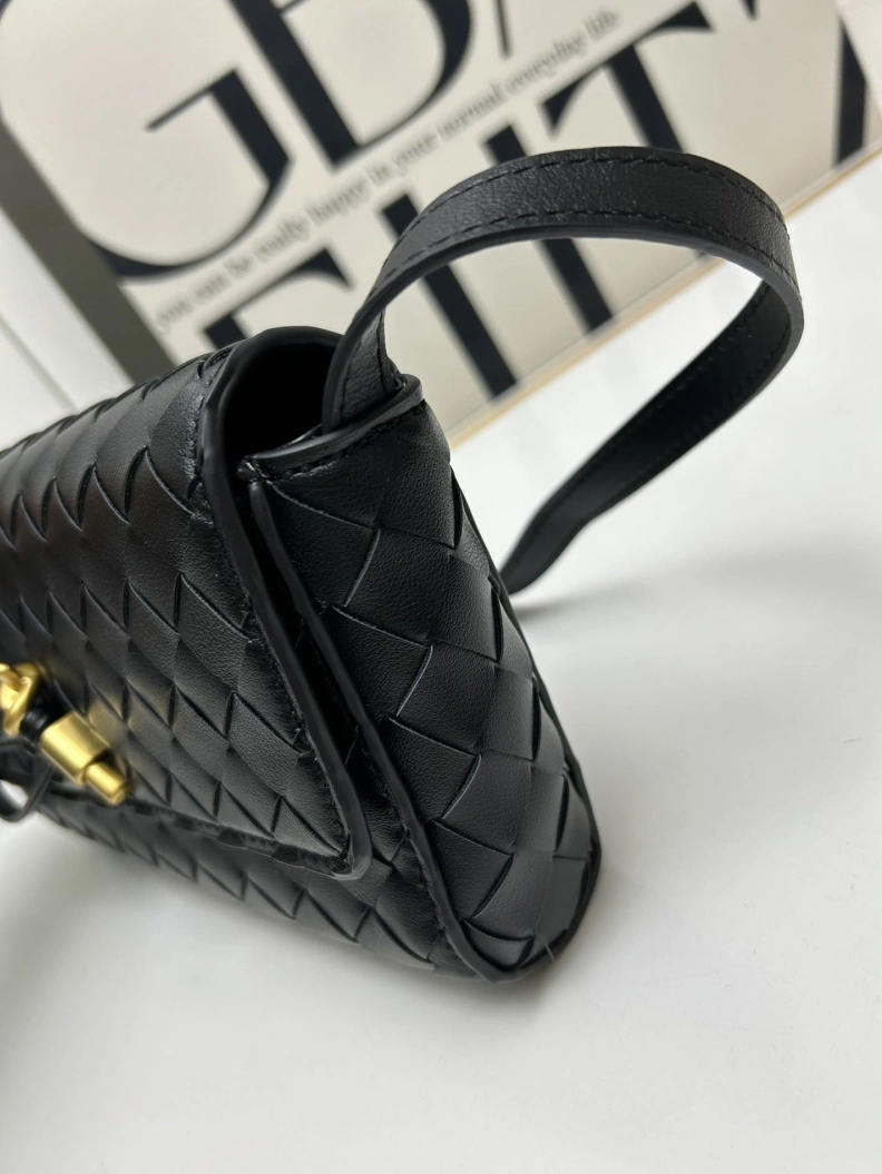 BX Clutch Trendy 80001