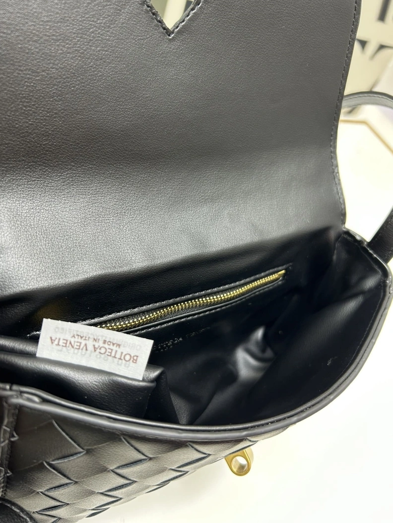 BX Clutch Trendy 80001