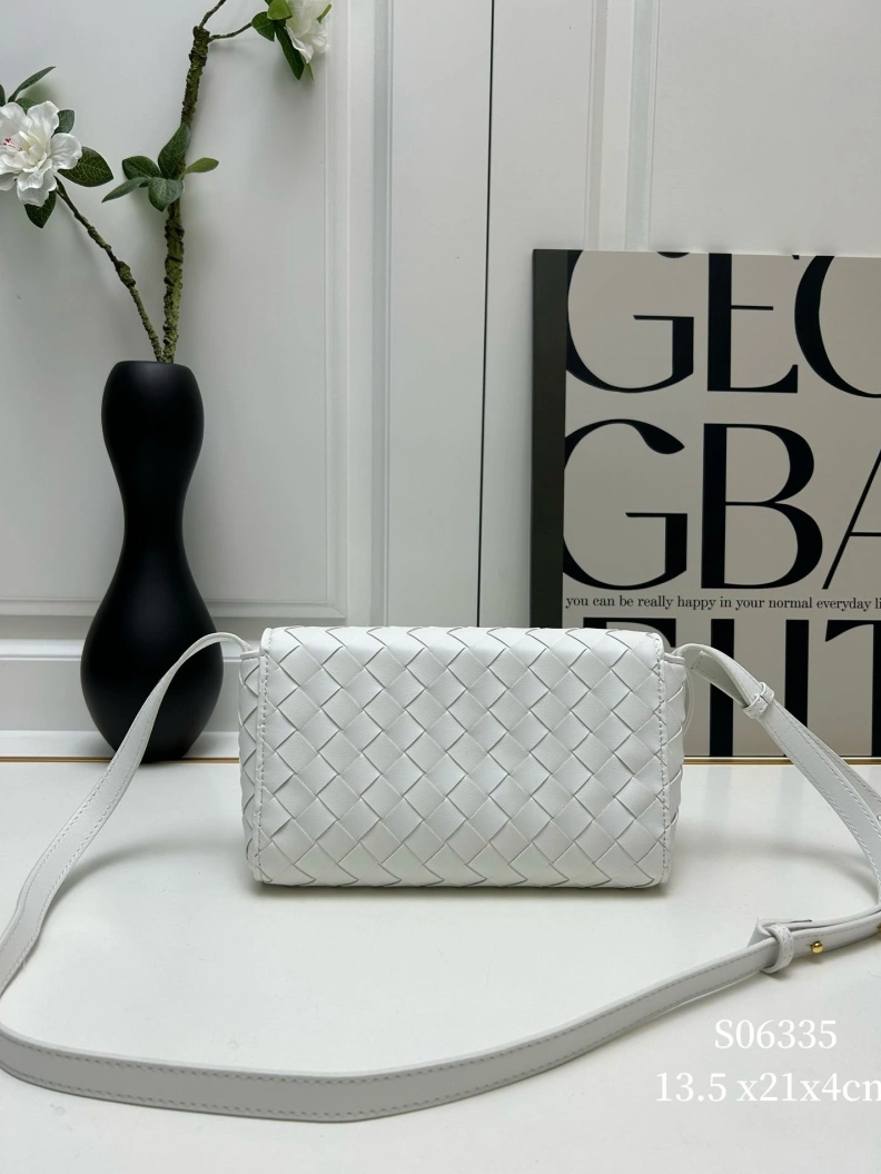 WellDesigned BX Clutch 80006