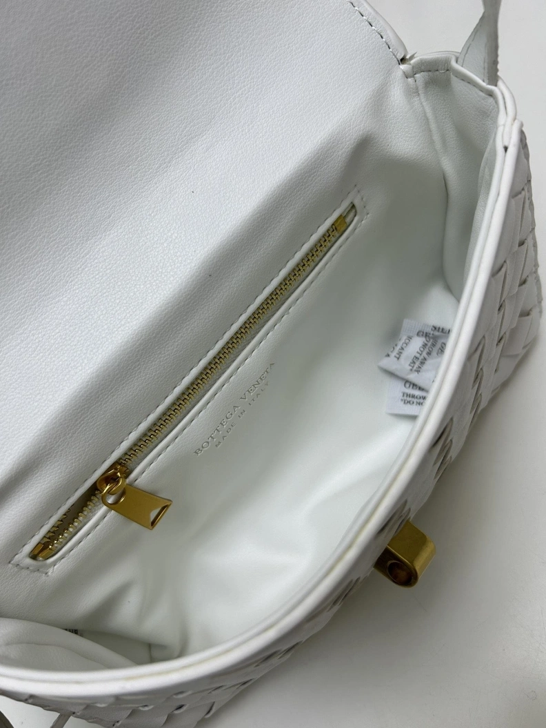 WellDesigned BX Clutch 80006