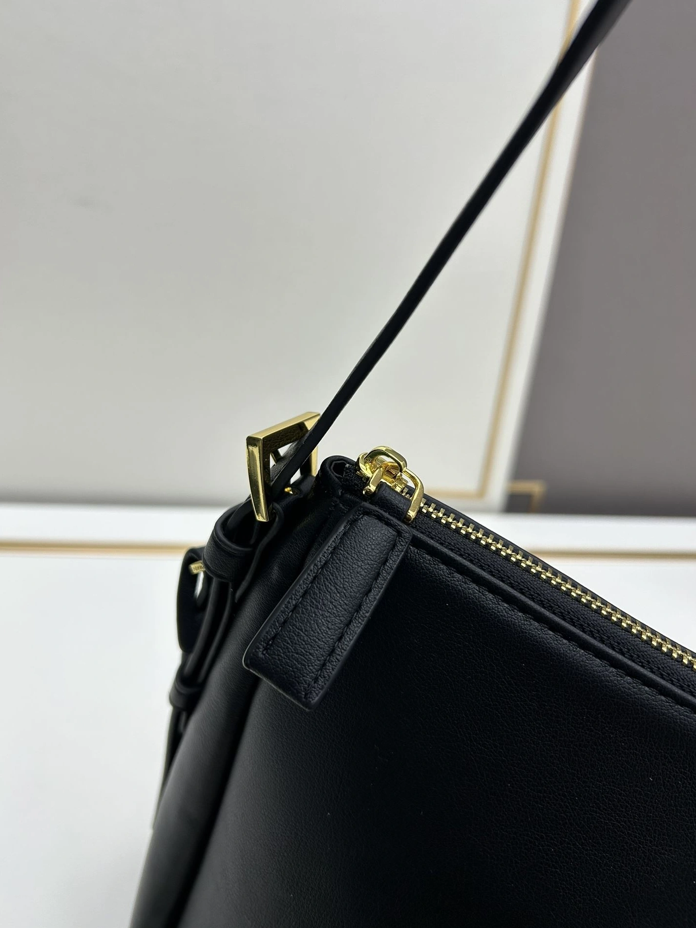 ModernLook Prxdx Top Handle Bags 59340