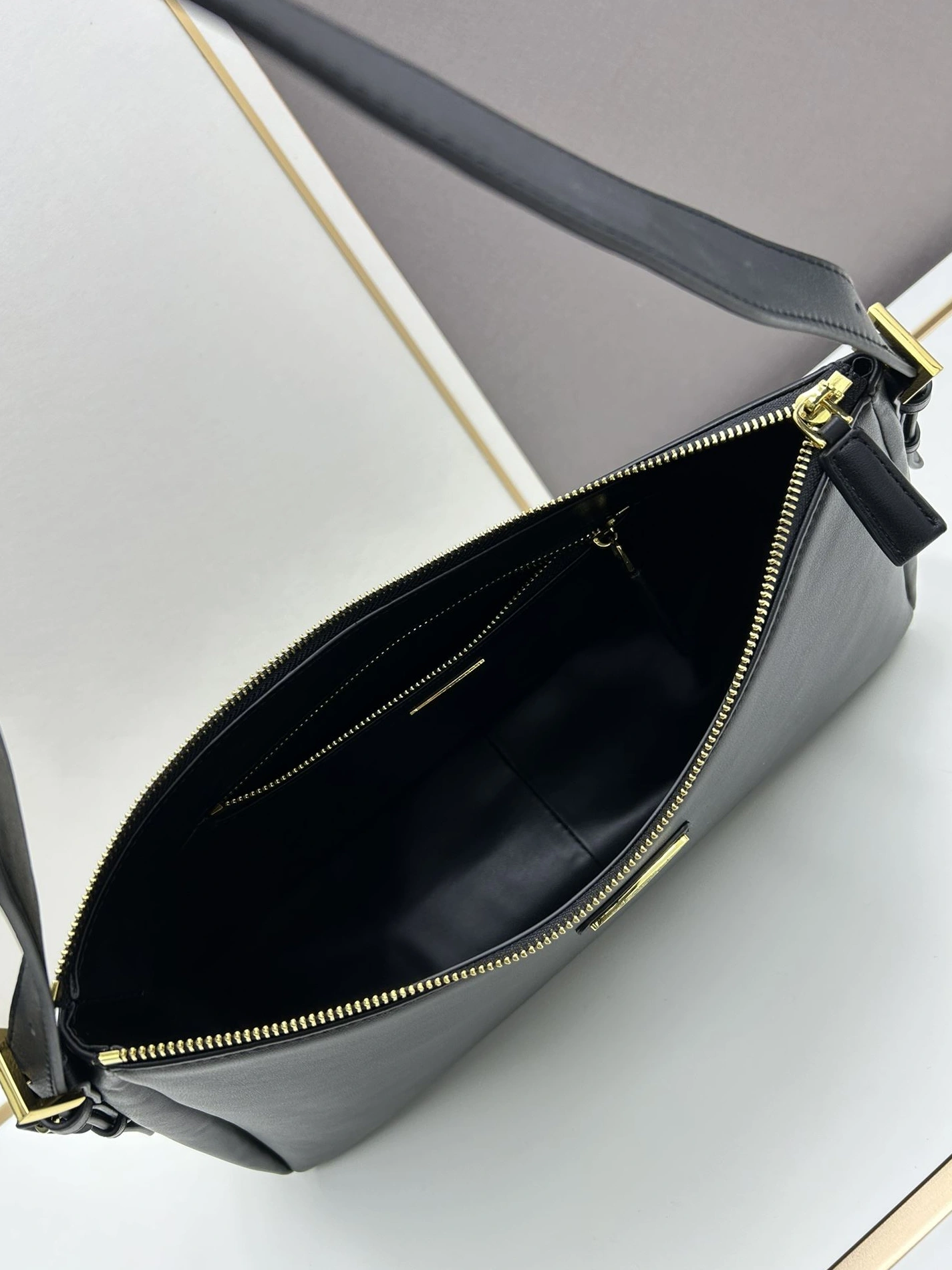 ModernLook Prxdx Top Handle Bags 59340