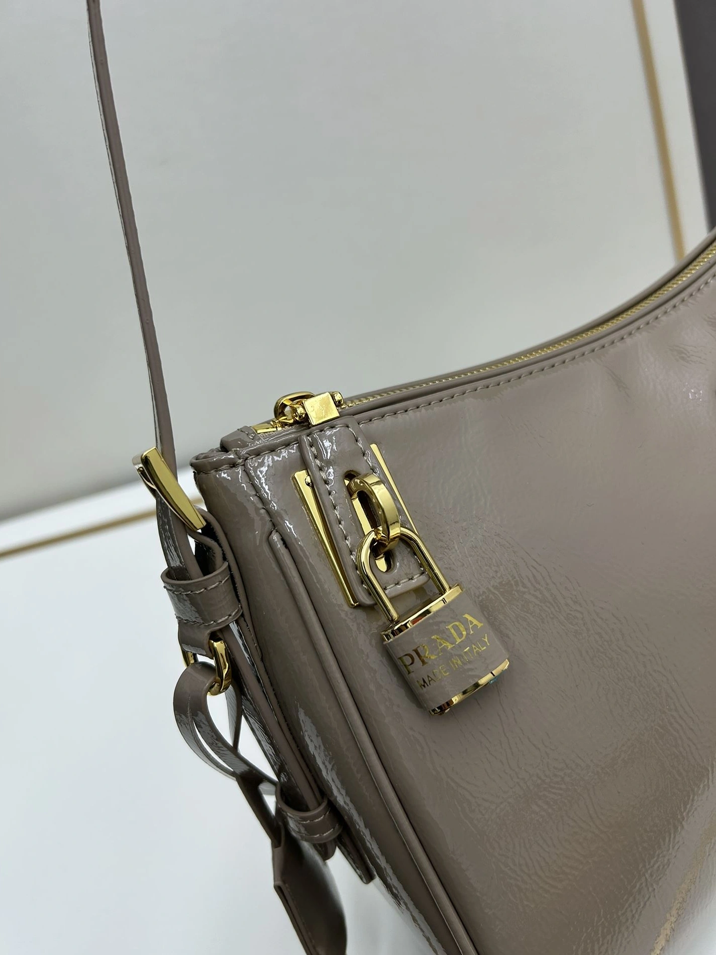 Cozy Prxdx Top Handle Bags 59333