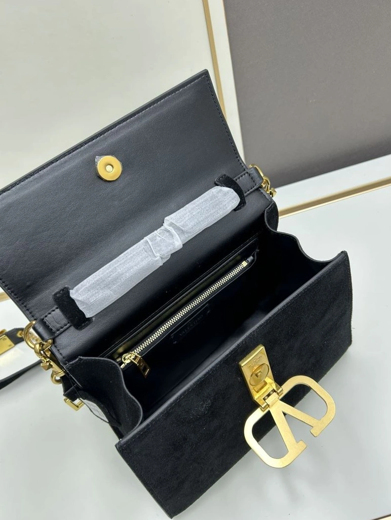 GoAnywhere Vxlxntino Handle Bags 79366
