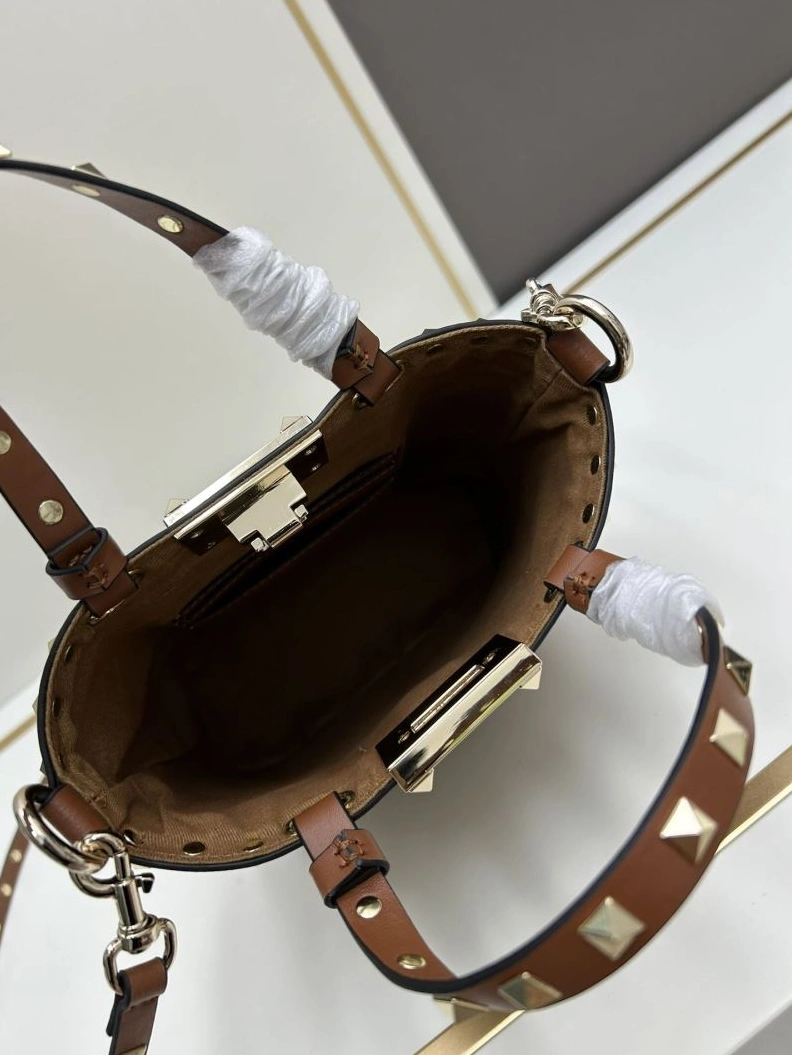 Functional Vxlxntino Handle Bags 79326
