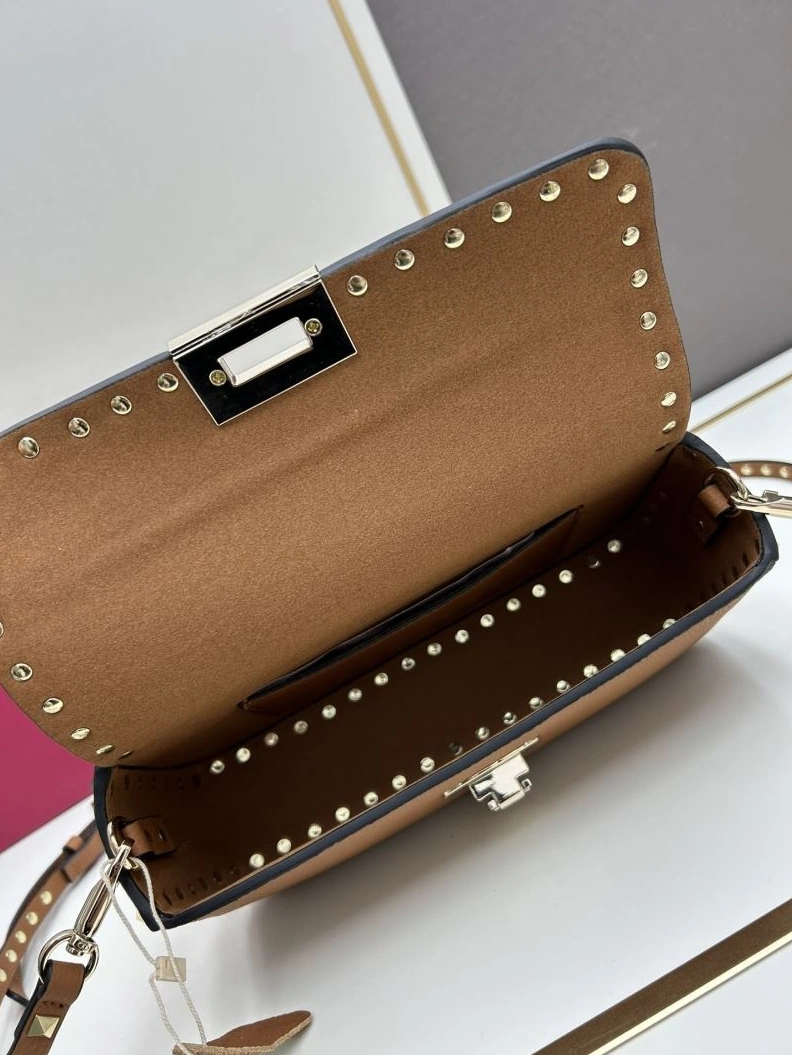 Vibrant Vxlxntino Satchel Bags 79107