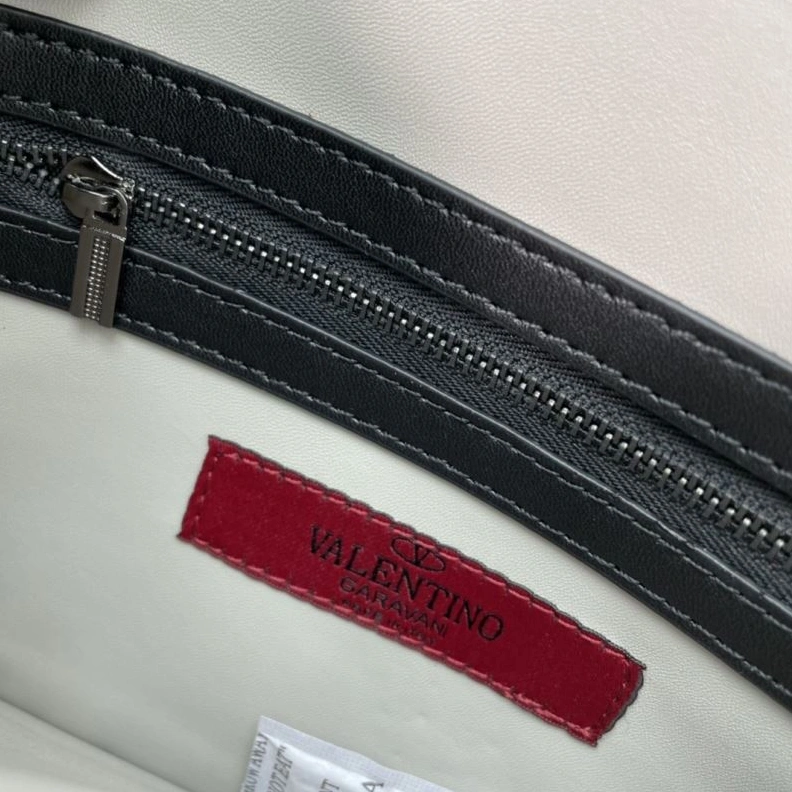 Classic Vxlxntino Clutch Bags 79382