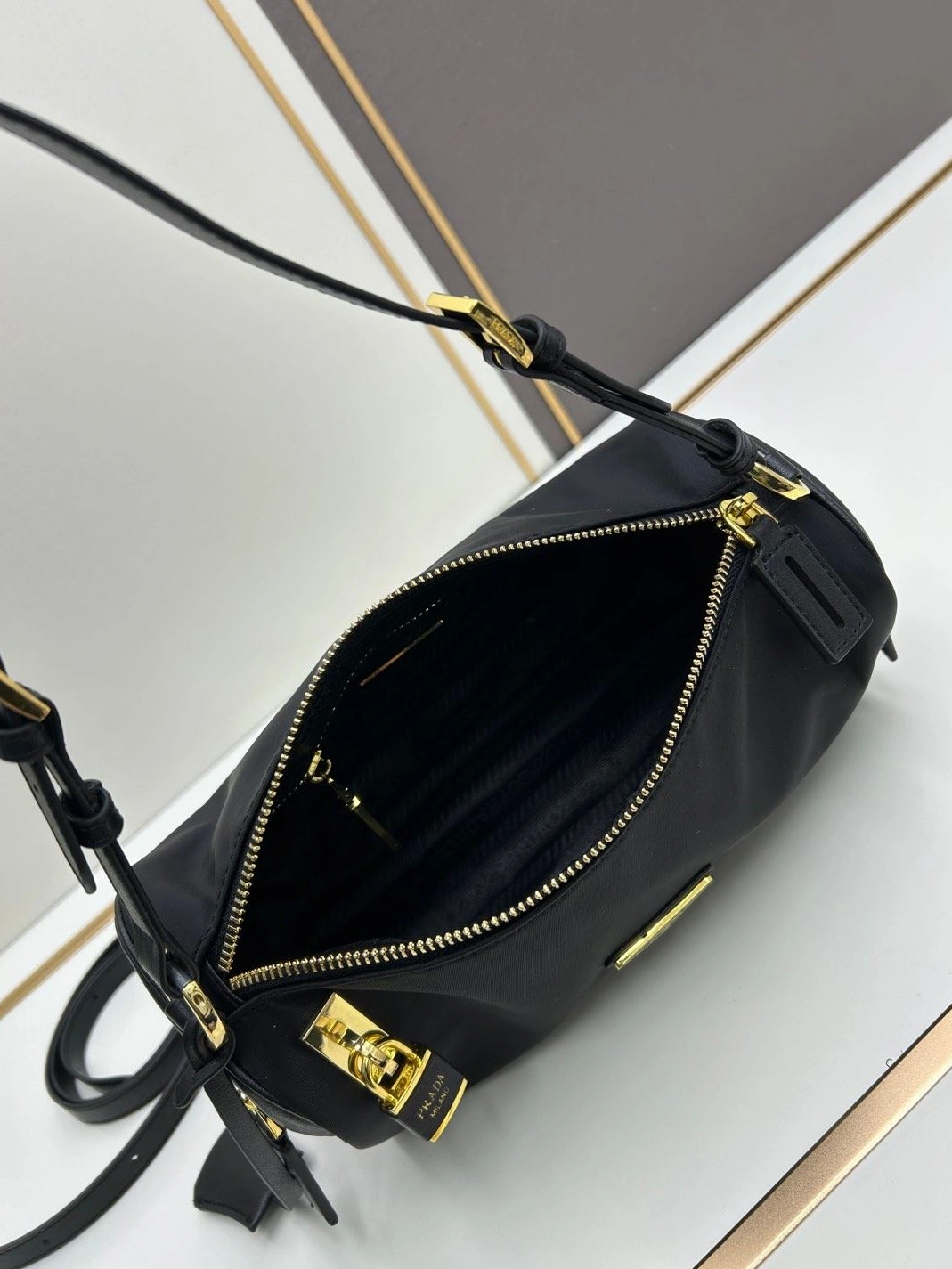 Trendsetting Prxdx Top Handle Bags 59324