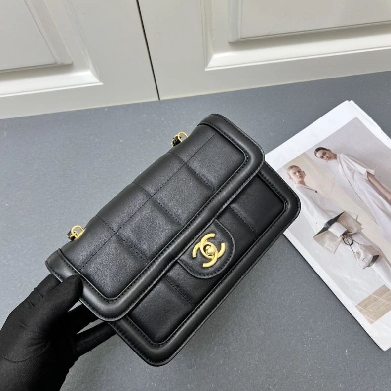 Cozy Chxnxl CF Series Bags 32658