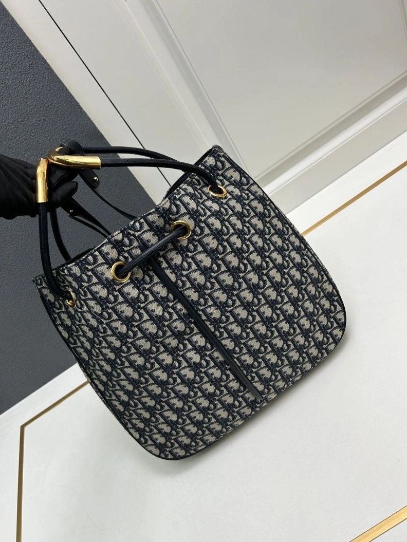 Trendsetting Dxxr Shopping Bags 61958