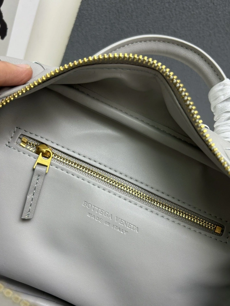 Comfortable BX Top Handle Bags 79925