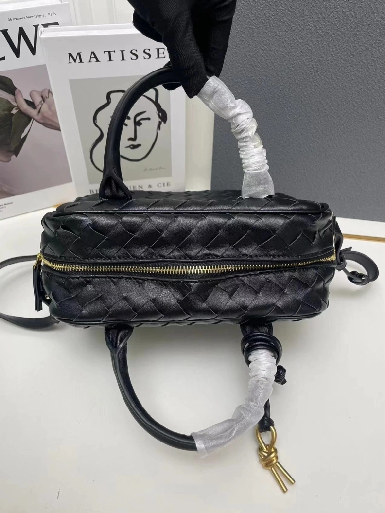 Elegant BX Top Handle Bags 79908