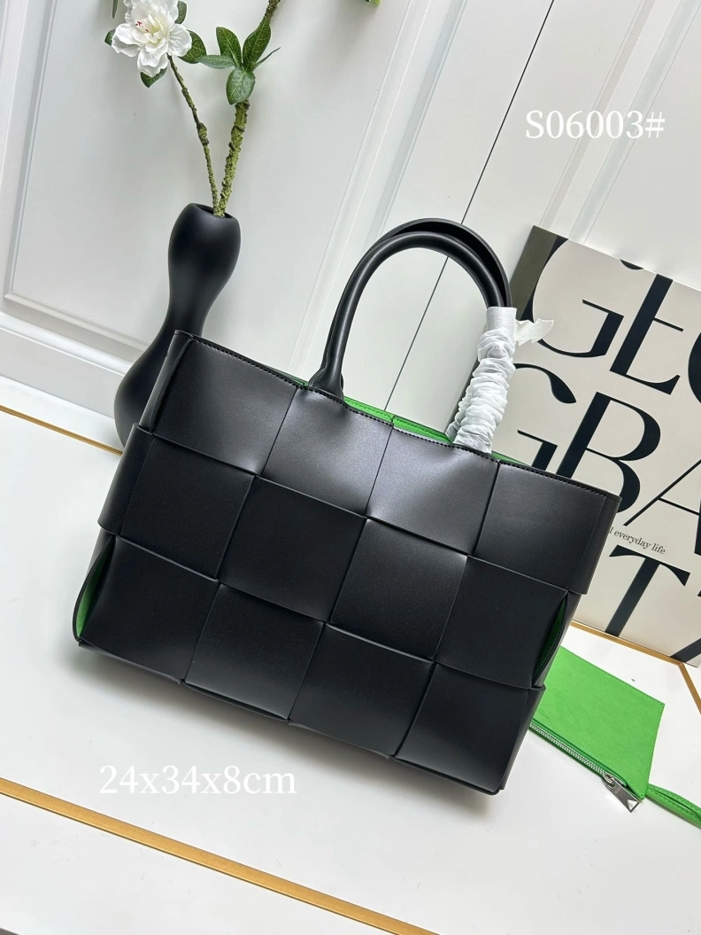 Bold BX Shopping Bags 79944