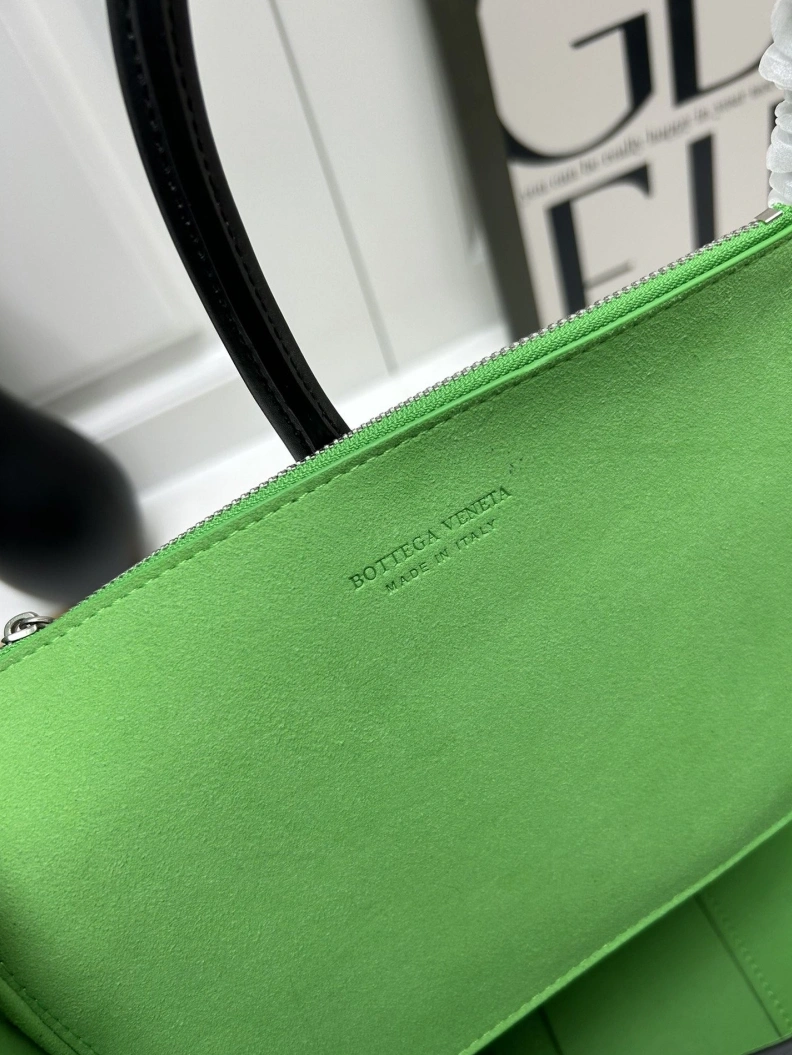 Bold BX Shopping Bags 79944