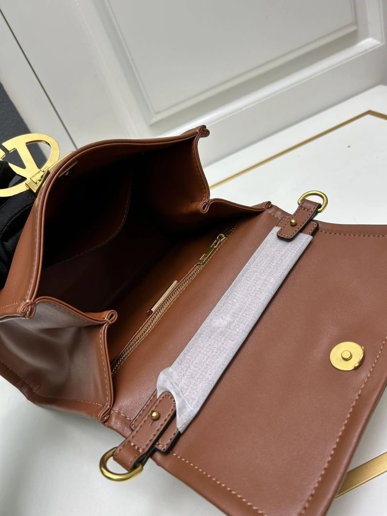 AllSeason Vxlxntino Handle Bags 79312
