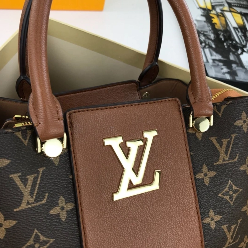WellDesigned LX Top Handle Bags 23566