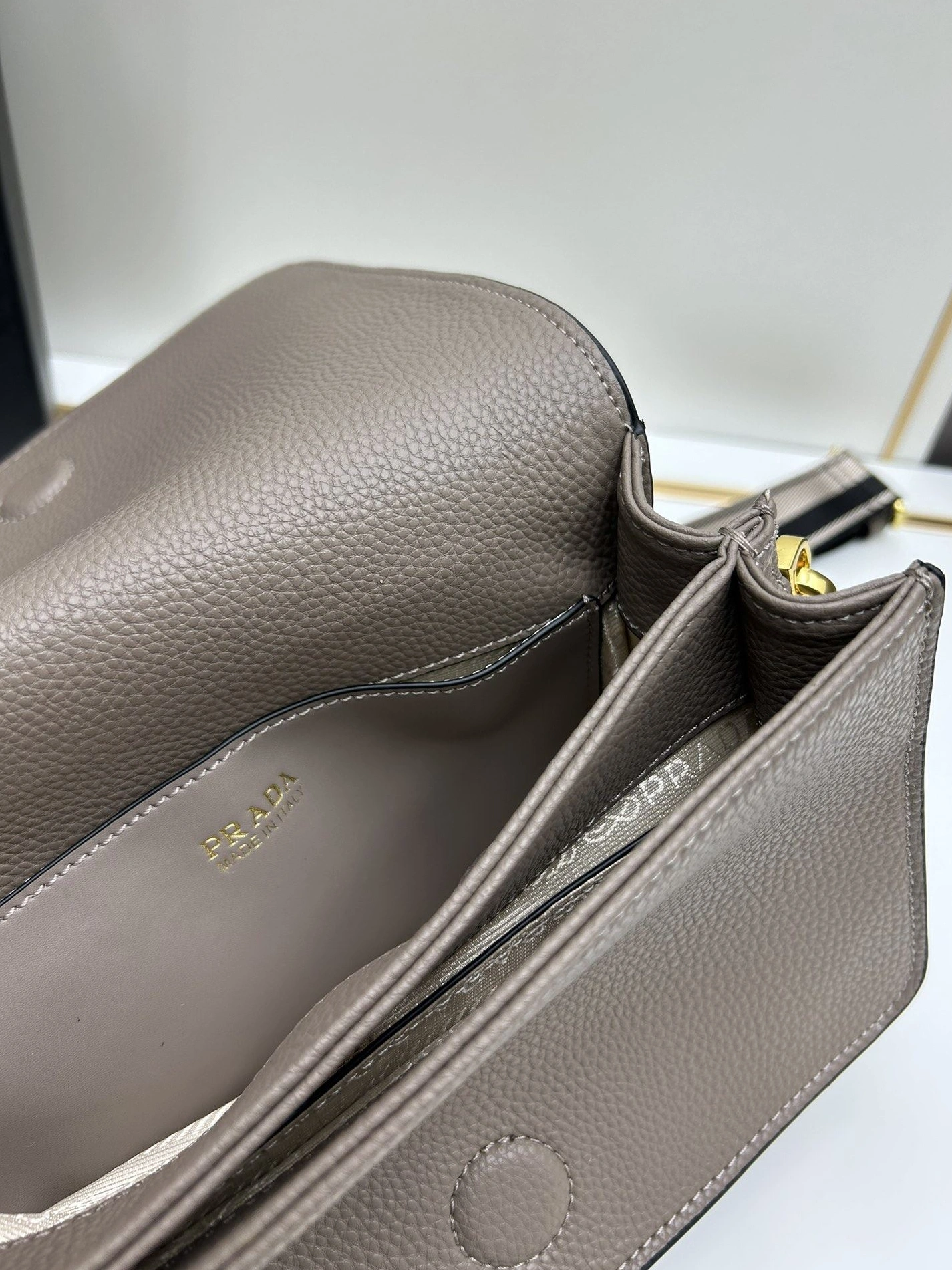 Cozy Prxdx Satchel Bags 59946