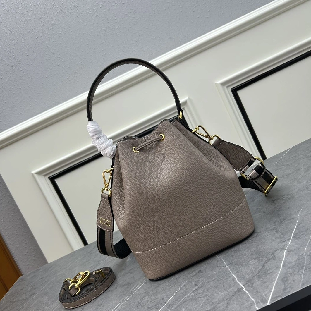 Modern Prxdx Bucket Bags 60039