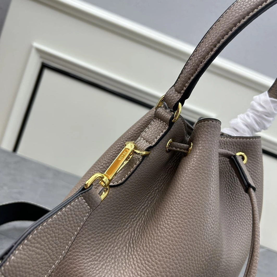 Modern Prxdx Bucket Bags 60039