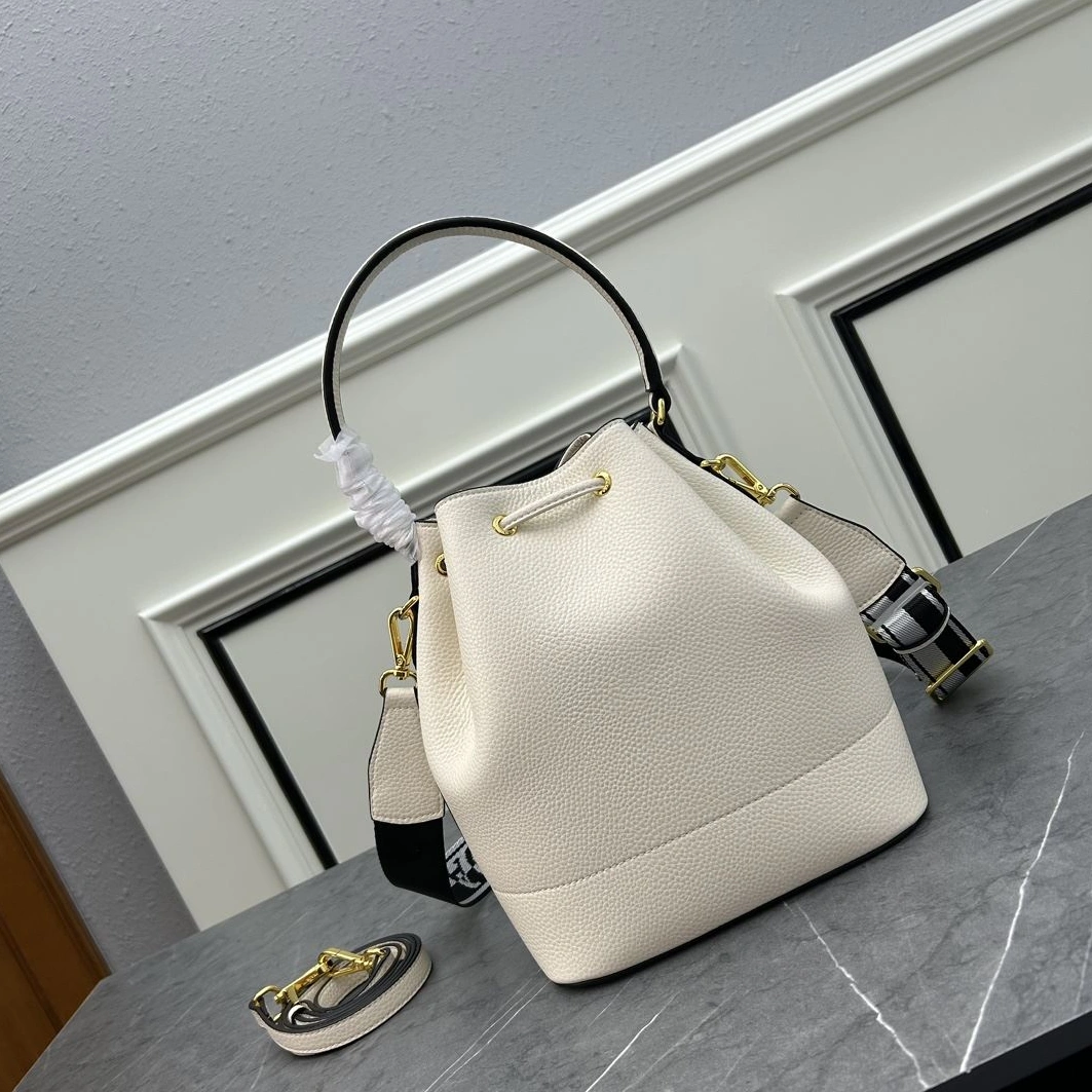 Bright Prxdx Bucket Bags 60048