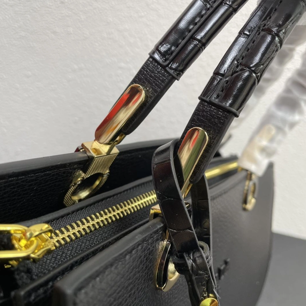 Versatile Prxdx Top Handle Bags 59257