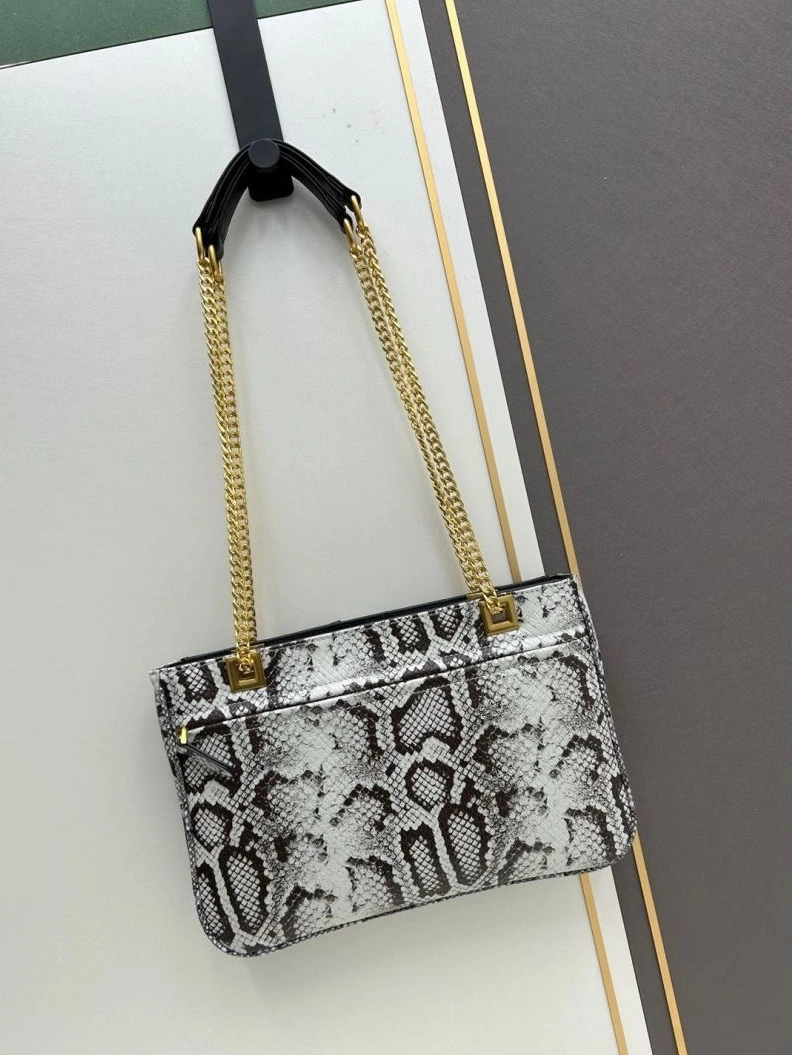 Cozy Vxlxntino Handle Bags 79267