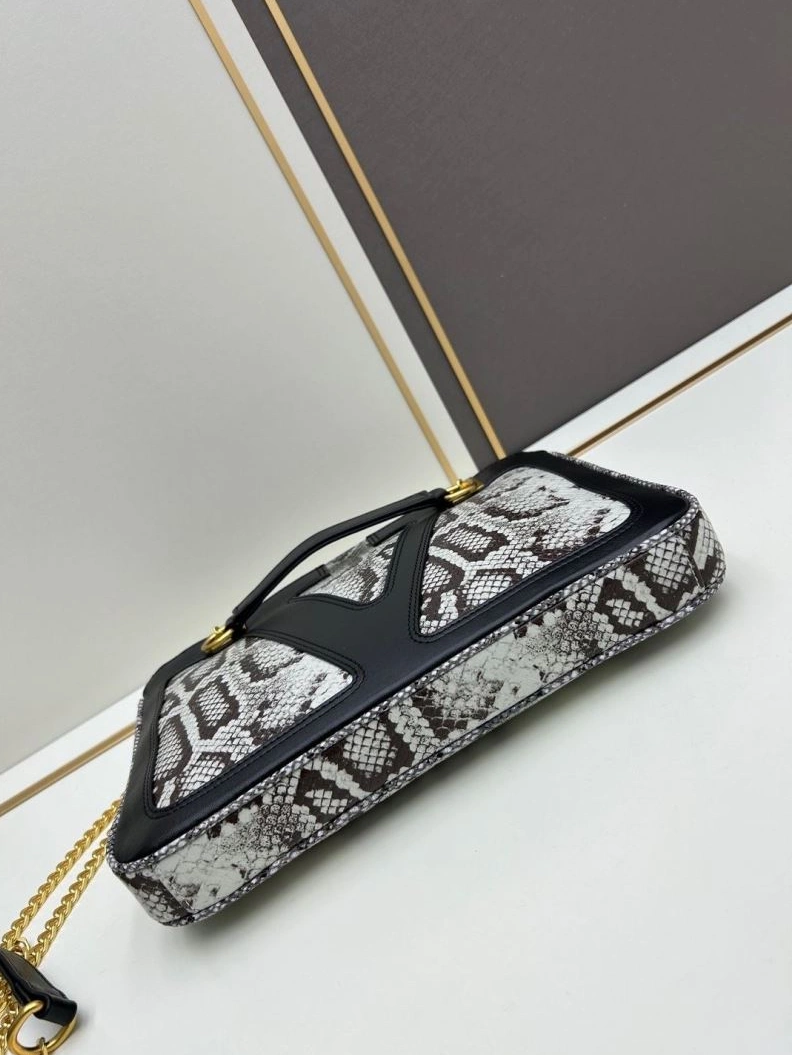 Cozy Vxlxntino Handle Bags 79267