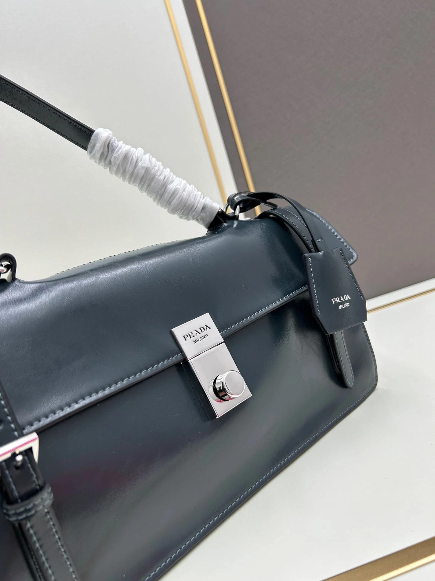 Compact Prxdx Top Handle Bags 59250
