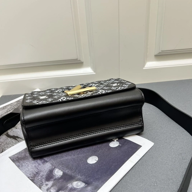 Elegant LX Twist Denim Bags 23545