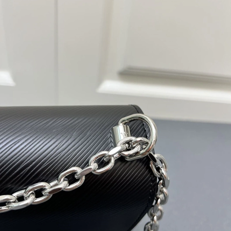 Trendsetting LX Twist Denim Bags 23528