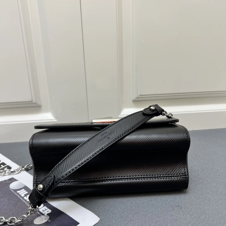 Trendsetting LX Twist Denim Bags 23528