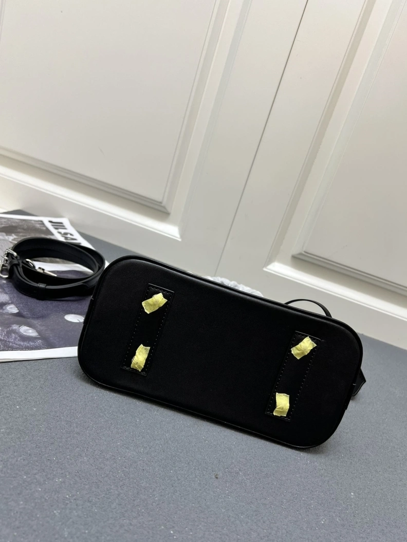 LX Top Handle Bags Modern 23567