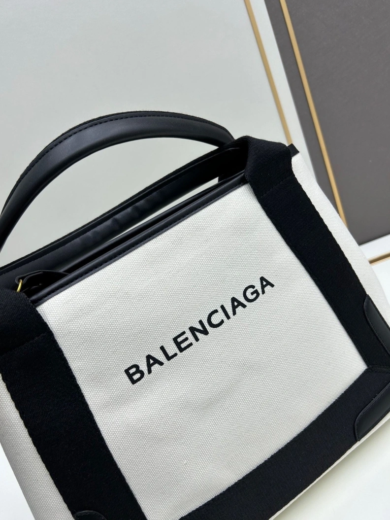 Practical Bxlxnciaga Shopping Bags 80616