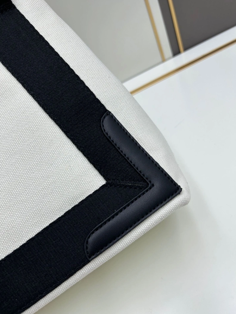 Practical Bxlxnciaga Shopping Bags 80616