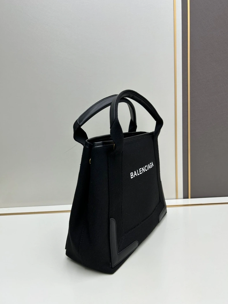 Bright Bxlxnciaga Shopping Bags 80601