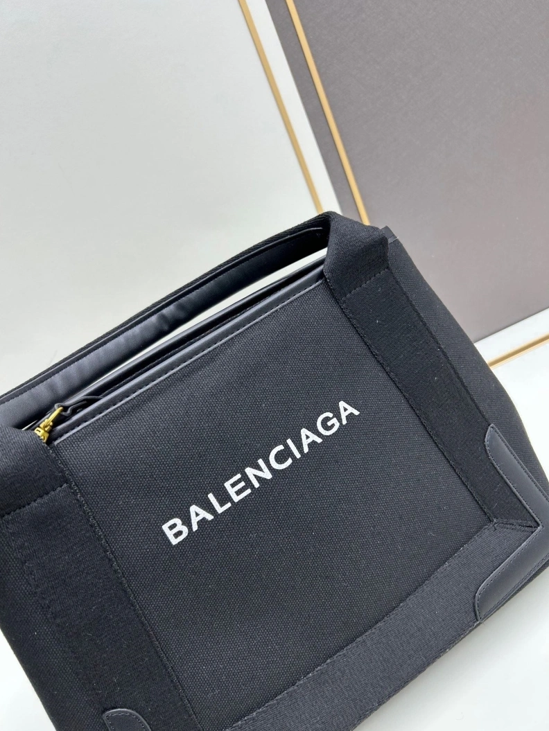 Bright Bxlxnciaga Shopping Bags 80601
