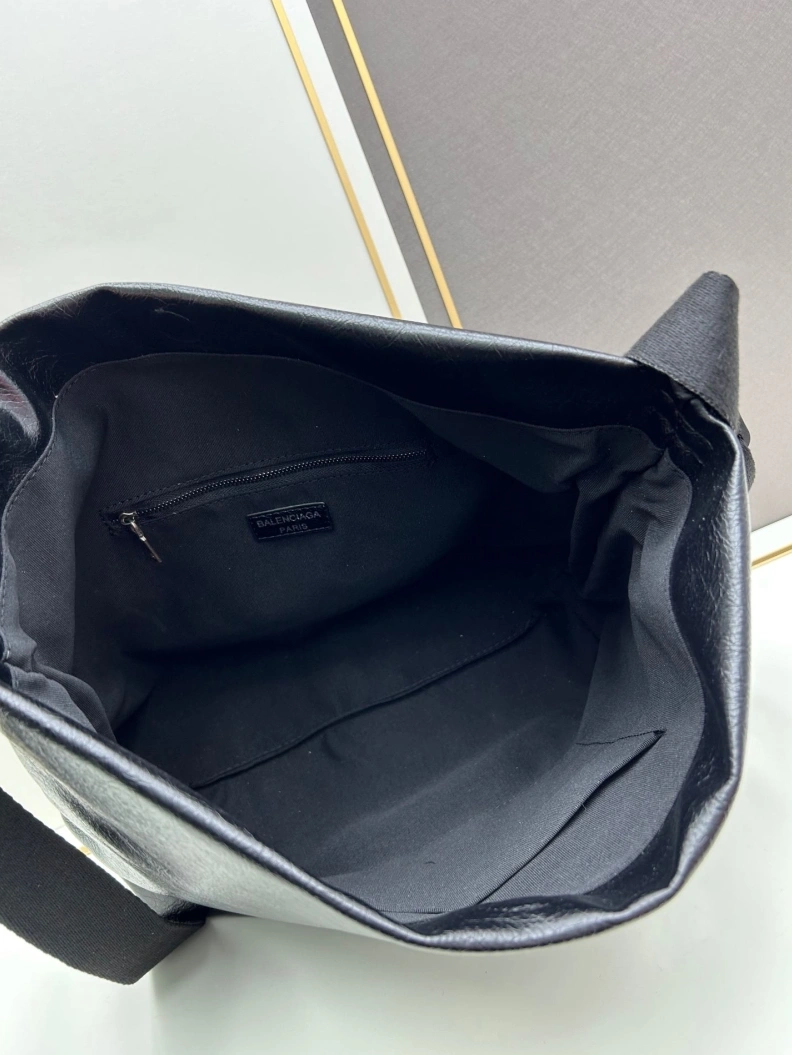 Bxlxnciaga Satchel Bags Unique 80662